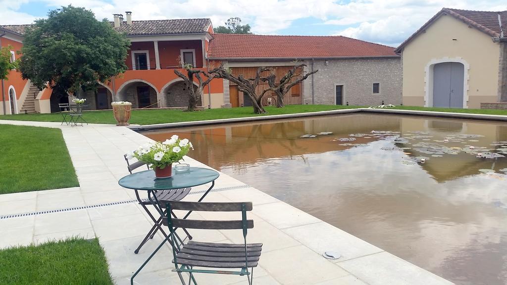Domaine De Ceyrac Bed and Breakfast Conqueyrac Exteriör bild